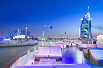 Jumeirah Beach Hotel & Beit Al Bahar Villas